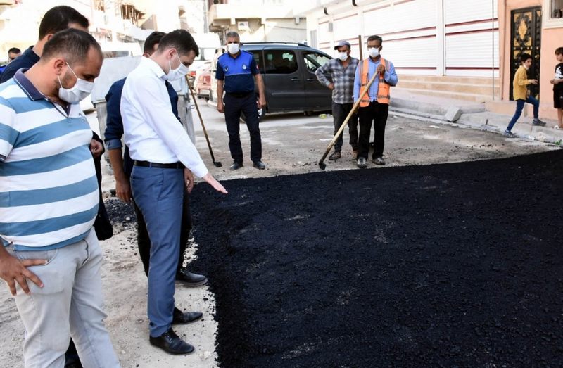 NUSAYBİN İLÇESİNDE ASFALT SERİM ÇALIŞMALARINA BAŞLANDI