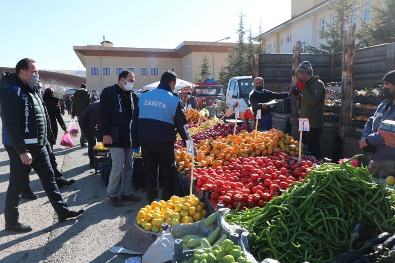 ELMADAĞ İLÇESİNDE HALK PAZARLARINDA SIKI DENETİM