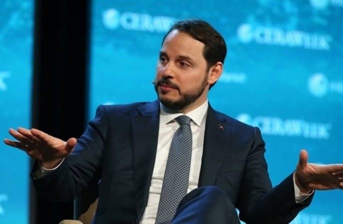 BERAT ALBAYRAK BAKANLIK GÖREVİNDEN İSTİFA ETTİĞİNİ DUYURDU