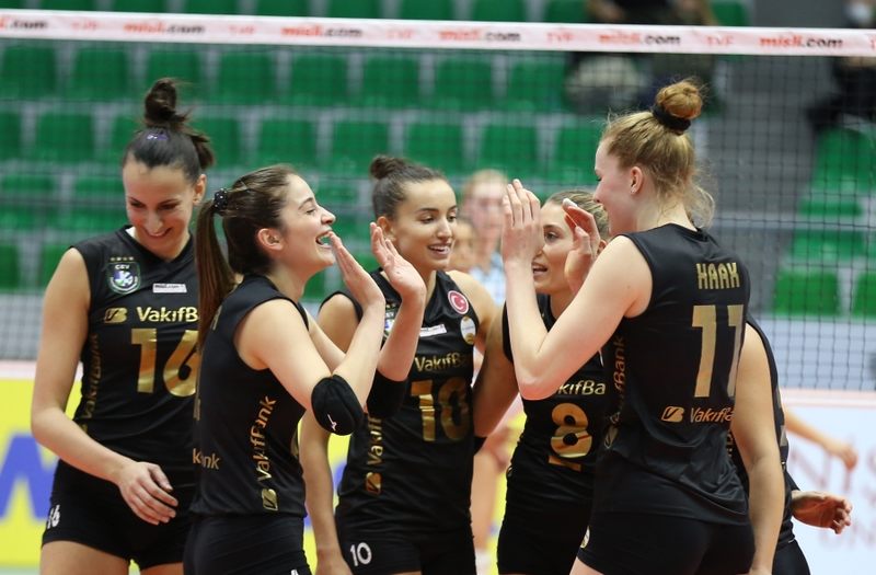 VakıfBank ligdeki liderliğini sürdürüyor