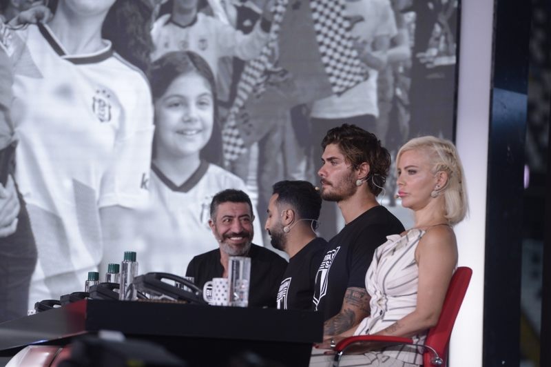 Beşiktaşlılar Destek Gecesinde Beşiktaş’ı Yalnız Bırakmadılar