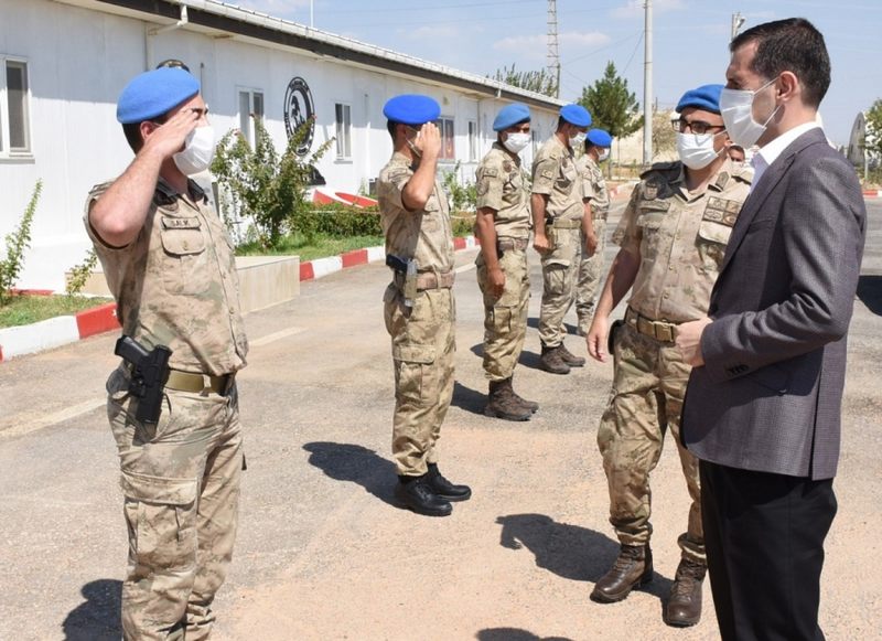 NUSAYBİN KAYMAKAMI  EMRULLAH TEMİZKAN, NUSAYBİN JANDARMA KOMANDO TABUR KOMUTANLIĞINI ZİYARET ETTİ.