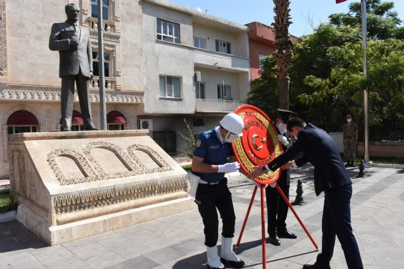 NUSAYBİN İLÇESİNDE 30 AĞUSTOS ZAFER BAYRAMI VE TÜRK SİLAHLI KUVVETLERİ GÜNÜ KUTLANDI