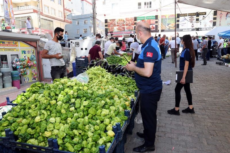 MARDİN BÜYÜKŞEHİR ZABITASINDAN KORONAVİRÜS DENETİMLERİ