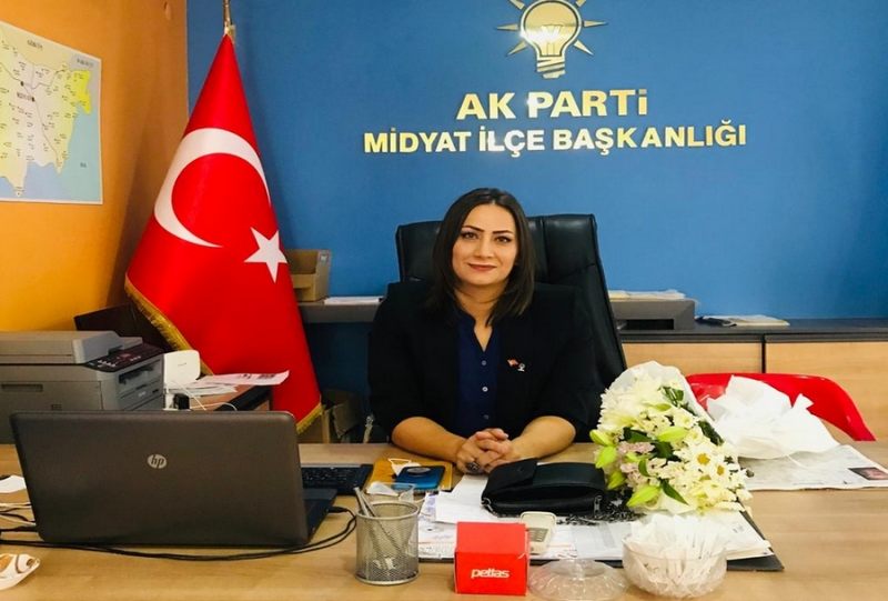 AK PARTİ MİDYAT KADIN KOLLARI BAŞKANI ELİF URAZİN KONGREDE ADAY OLMAYACAĞINI AÇIKLADI
