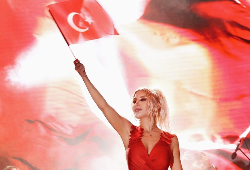 İrem’den “Atatürk Kültür Merkezi” için teşekkür!