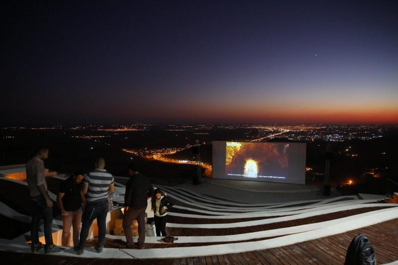 Mardinliler Mezopotamya Ovasına karşı  Açık Havada Sinema Keyfi ile Buluşuyor