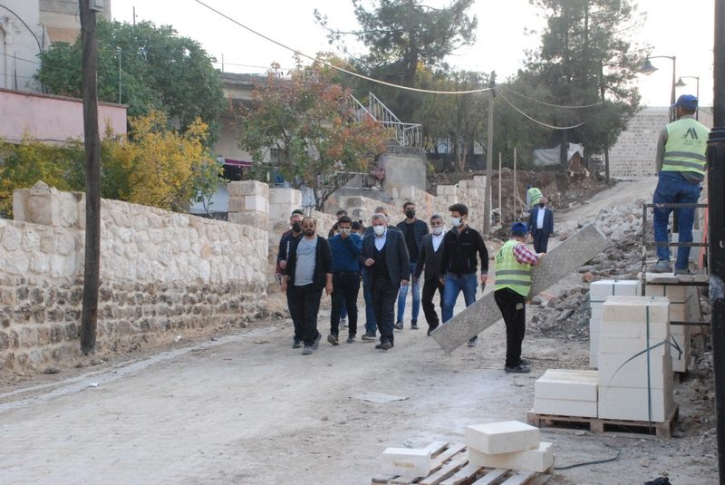 Başkan Şahin, Sokak Sağlamlaştırma Çalışmalarını İnceledi