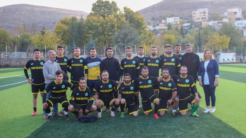 SAVUR İLÇE STADINDA FUTBOL MAÇLARI OYNANMAYA BAŞLADI