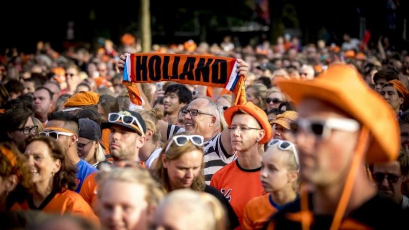 TÜRKİYE, ‘TURKEY’DEN, HOLLANDA DA ‘HOLLAND’DAN KURTULMAK İSTİYOR