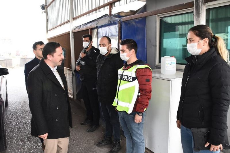 Nusaybin İlçe Kaymakamı Ercan Kayabaşı Polis Kontrol Noktalarını Ziyaret Etti.
