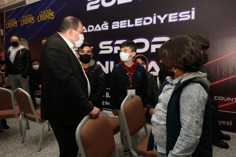 ELMADAĞ’DA E- SPOR TURNUVA BİRİNCİLERİ BELLİ OLDU
