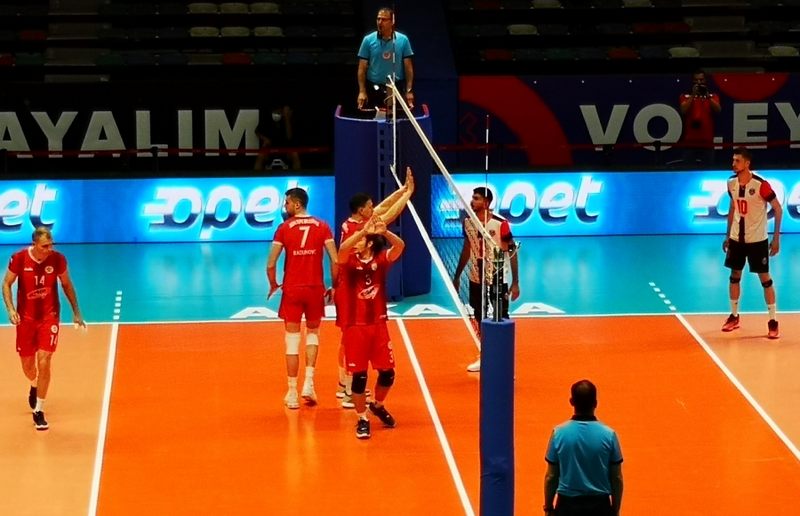 YENİ KIZILTEPESPOR VOLEYBOL TAKIMI EFELER LİGİNDE ....