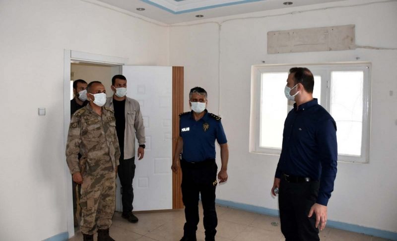 NUSAYBİN İLÇE KAYMAKAMI  EMRE YALÇIN, İLÇE MÜFTÜLÜĞÜNÜN TAŞINACAĞI BİNADA İNCELEMELERDE BULUNDU