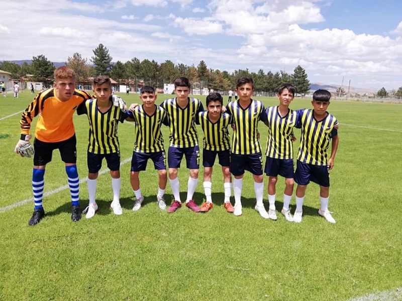 DERİK GENÇLİKSPOR GALİBİYETE DOYMUYOR.