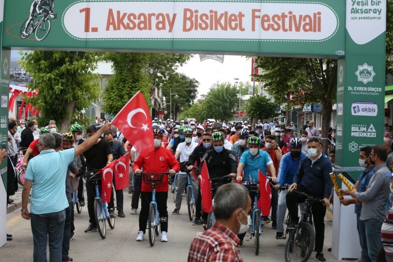 TÜRK TELEKOM VE AKSARAY BELEDİYESİ’NDEN AKILLI BİSİKLETLER 