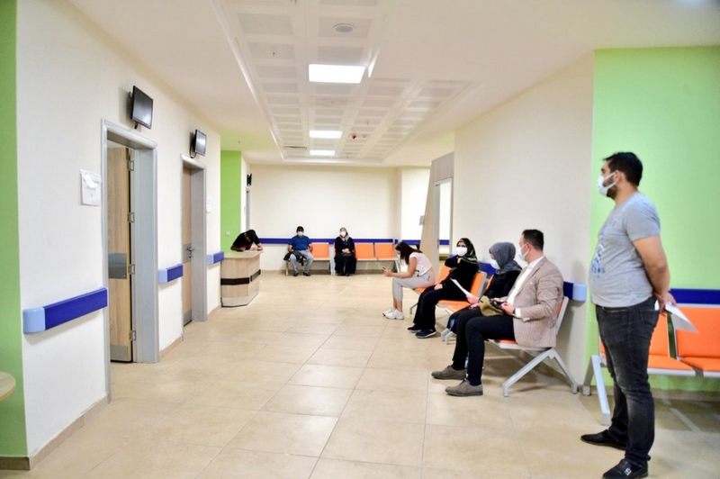 Mamak Devlet Hastanesi’nde Aşı Mesaisi