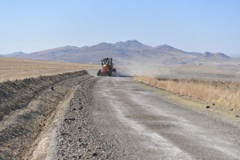 Mamak’ta yollar açılıyor, trafik rahatlıyor