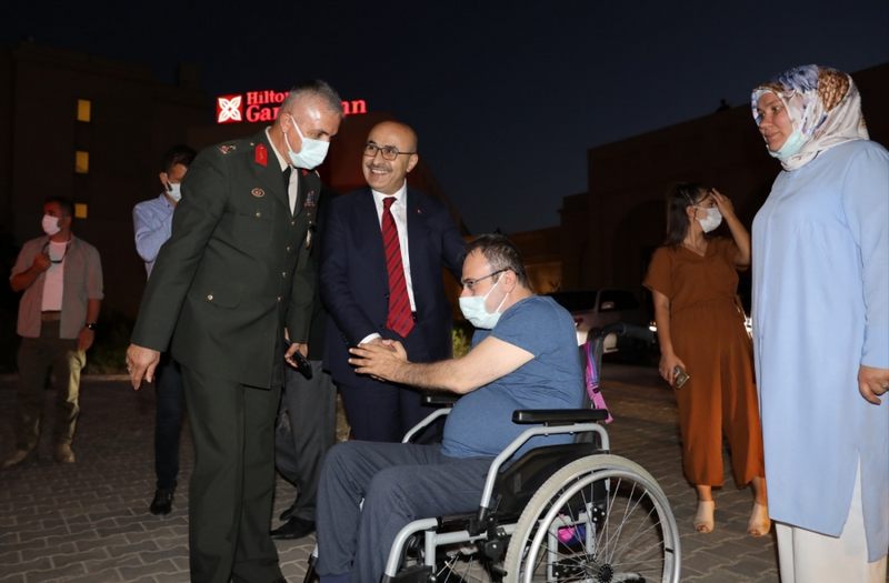 Mardin Valisi i Demirtaş, Şehit Yakınları ve Gazilerle Bir Araya Geldi