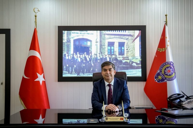 MARDİN İL EMNİYET MÜDÜRLÜĞÜNE MAHMUT KARABULUT GETİRİLDİ.