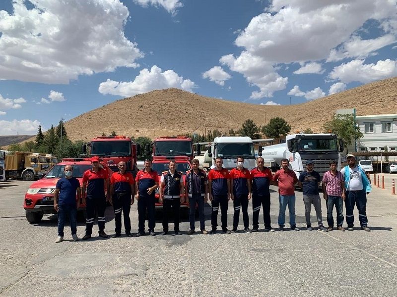 Mardin Büyükşehir Belediyesinden Yangın Söndürme Çalışmalarına Tam Destek.