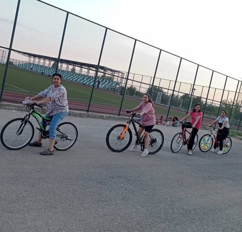Derikli Kadınların   gönüllü bisiklet eğitmeni oldu
