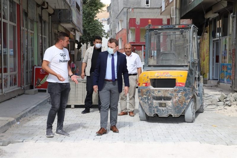 MAZIDAĞI İLÇESİNDE YOL YAPIM ÇALIŞMALARI DEVAM EDİYOR