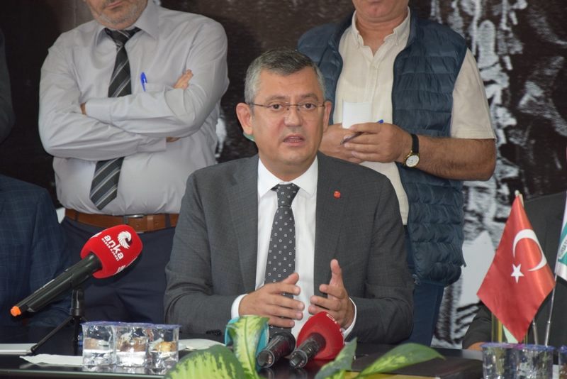 ÖZGÜR ÖZEL: 