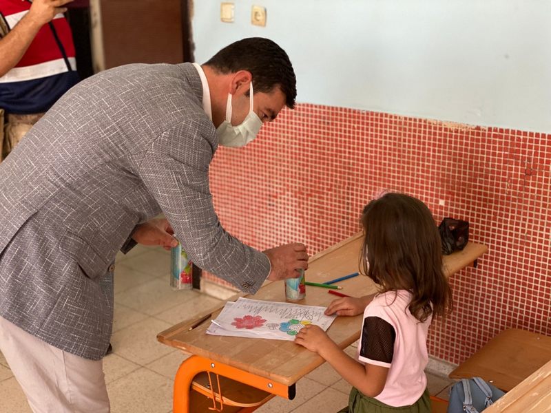 BAŞKAN AKSOY İLK GÜNDE ÇOCUKLARI YALNIZ BIRAKMADI