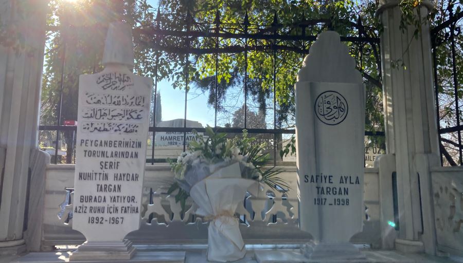 Türk Eğitim Vakfı,Safiye Ayla Targan’ı Mezarları Başında Andı