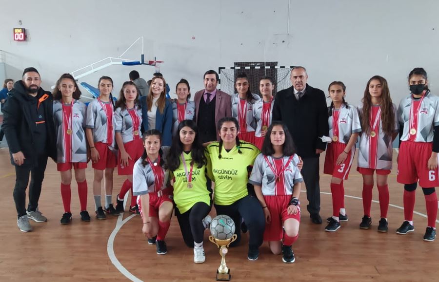 Mardin Genç Kızlar Futsal Müsabakaları Şampiyonluk Coşkusu