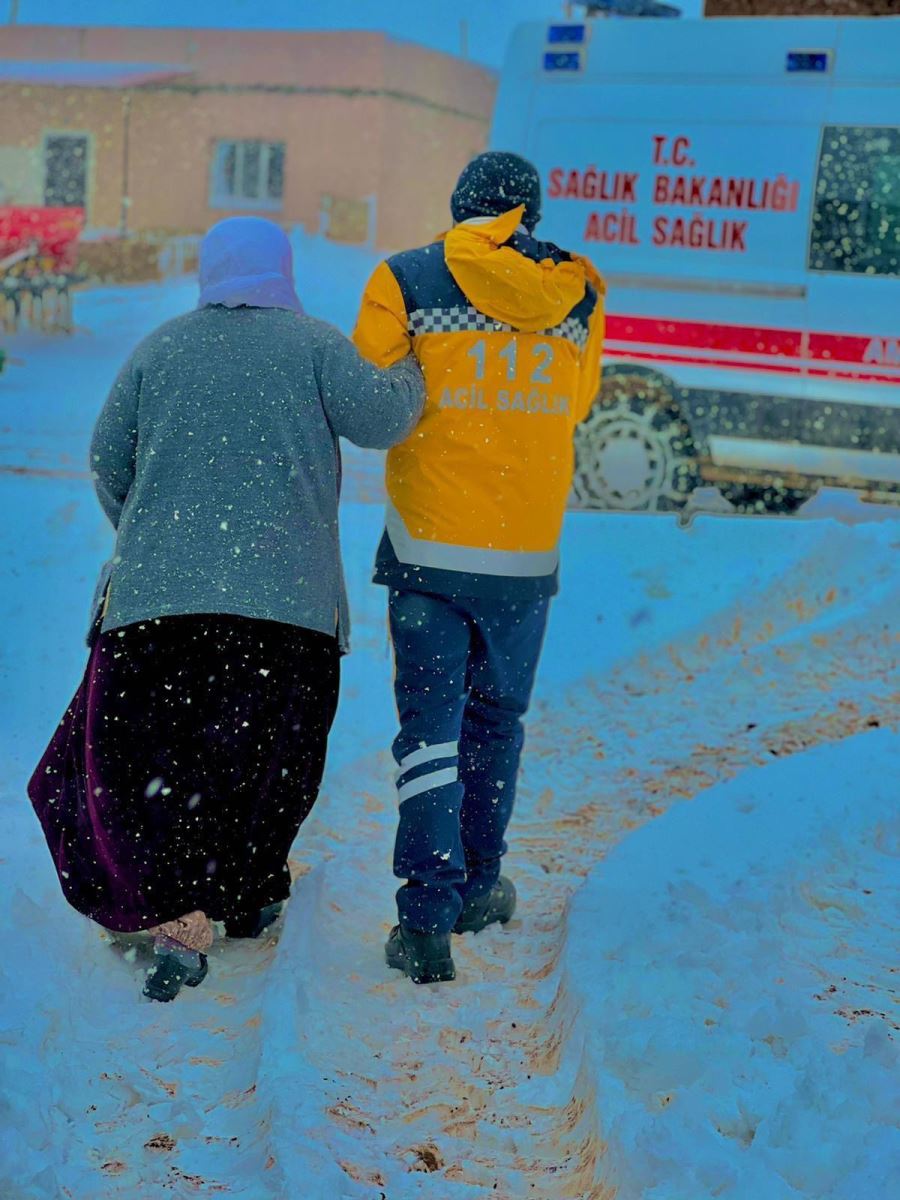 Kızıltepe’de Karla Mücadele Gece de Sürüyor