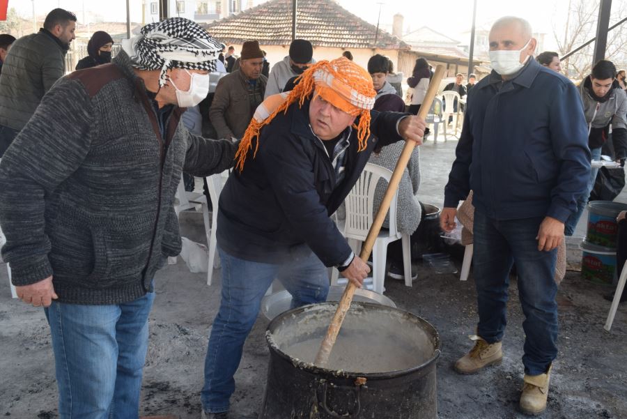 BAŞKAN ACAR, ASKER AİLELERİ VE GENÇLERLE BULUŞTU