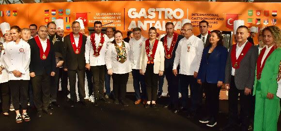 GASTRO  ANTALYA KAPILARINI AÇTI