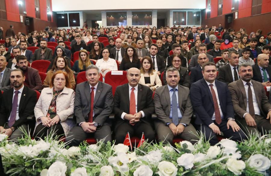 Mardin Valisi  Demirtaş Öğretmenlerin Gününü Kutladı