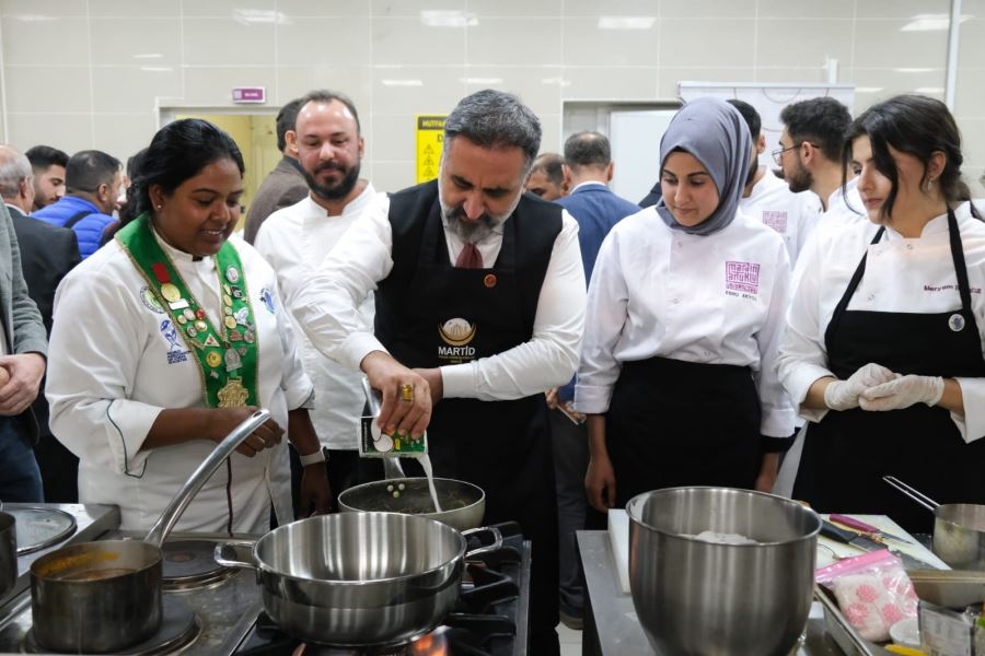 MARDİN 1.BULGUR FESTİVALİ RENKLİ GÖRÜNTÜLERLE SONA ERDİ