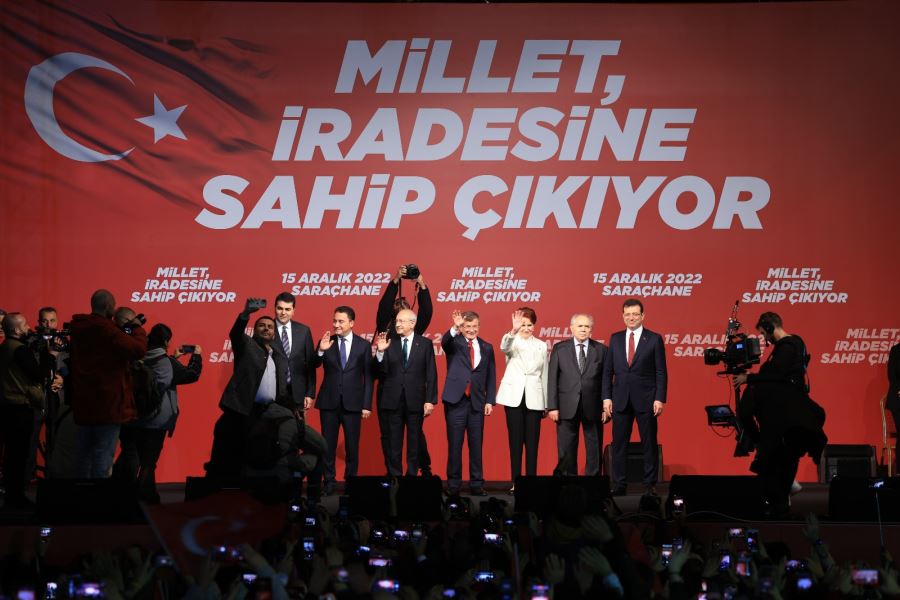 ALTILI MASA, EN GÖRKEMLİ BULUŞMASINI BUGÜN SARAÇHANE’DE YAPTI