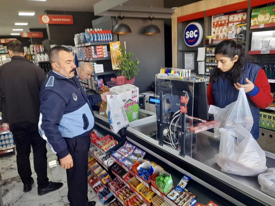 Midyat’ta zabıtadan market denetimi