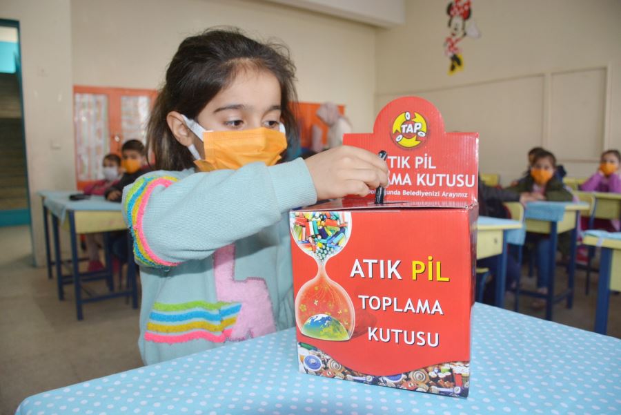 Kızıltepeli Öğrencilerden Atık Pil Toplama Kampanyasına Destek