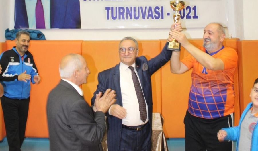 Kapalı by-pass hem hayatını, hem voleybol yaşantısını kurtardı 