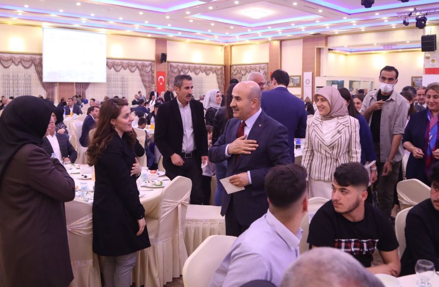 Mardin Valisi Mahmut  Demirtaş, Şehit Aileleri İle Birlikte İftarını Açtı