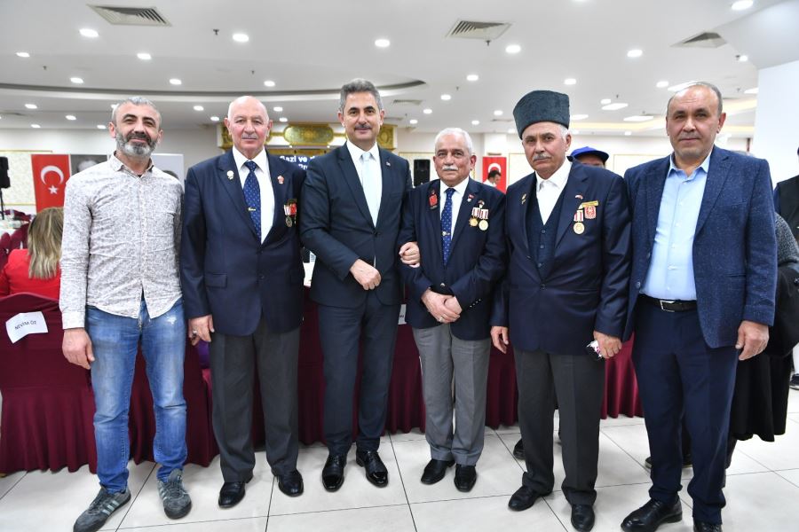 Başkan Murat Köse Gaziler ve Ailelerini İftar Sofrasında Ağırladı