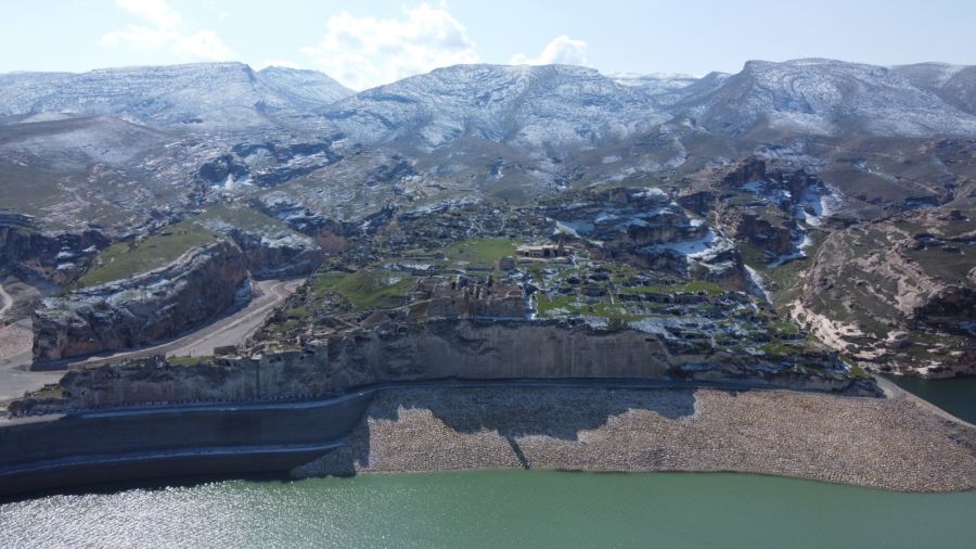 MARDİN AÜ HASANKEYF TE KAZILARINA DEVAM EDİYOR