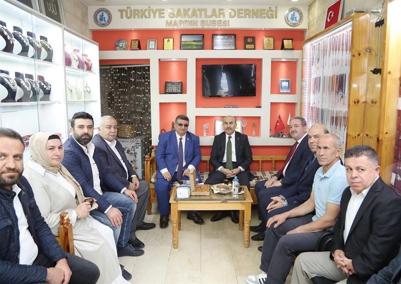 Mardin Valisi  Demirtaş’tan Türkiye Sakatlar Derneği Mardin Şubesi