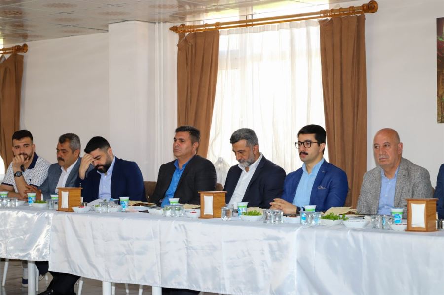 SAVUR İLÇESİNDE EĞİTİMİ DESTEKLEME VE GELİŞTİRME TOPLANTISI 