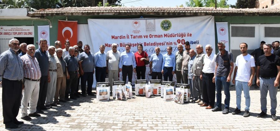 KAYMAKAM ERCAN KAYABAŞI 120 ÇİFTÇİYE  YÜZDE 90 HİBELİ  ÜRÜN DAĞITTI