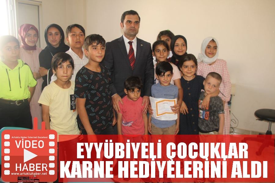 Eyyübiyeli Çocuklara Karne Hediyesi   