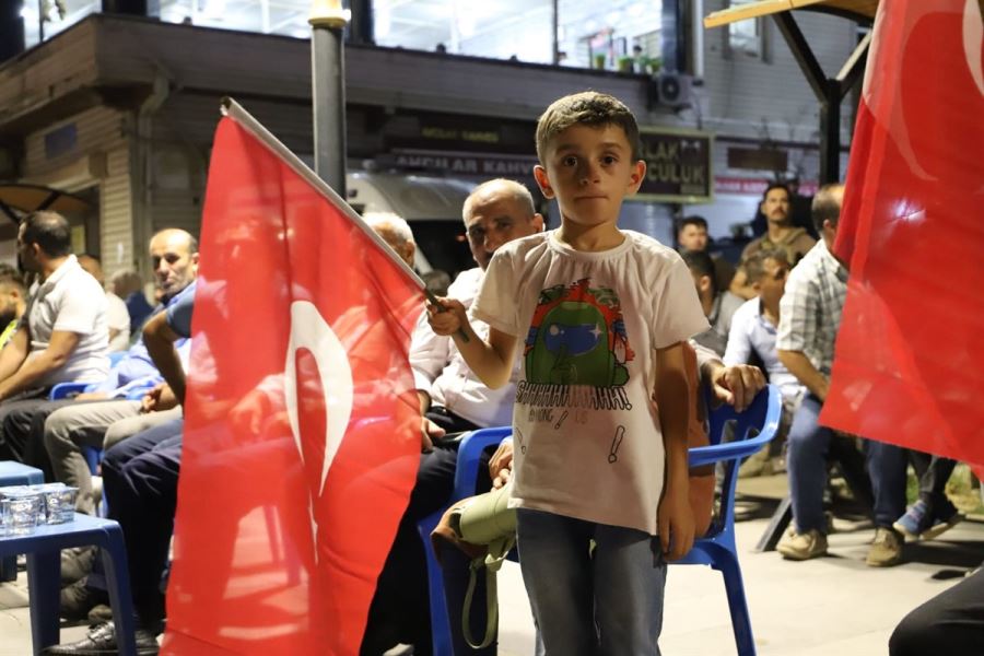 MAZIDAĞI İLÇESİNDE 15 TEMMUZ DEMOKRASİ VE MİLLİ BİRLİK GÜNÜ DEMOKRASİ NÖBETİ 