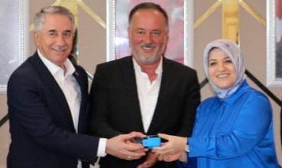 ARTUKLU BELEDİYE BAŞKANLIĞINA MEHMET TATLIDEDE SEÇİLDİ