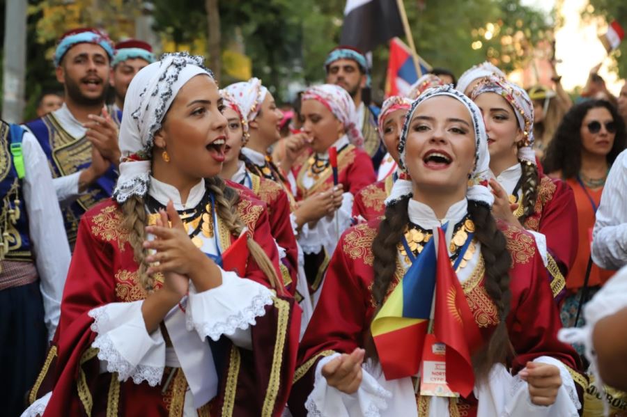 Kartal Belediyesi Uluslararası Halk Oyunları Festivali Başladı